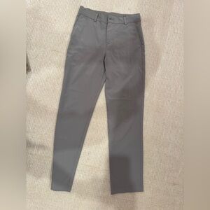 Vineyard Vines Kids bluish gray performance khakis 12